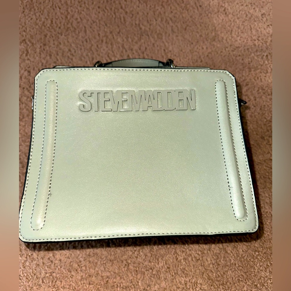 Steve madden